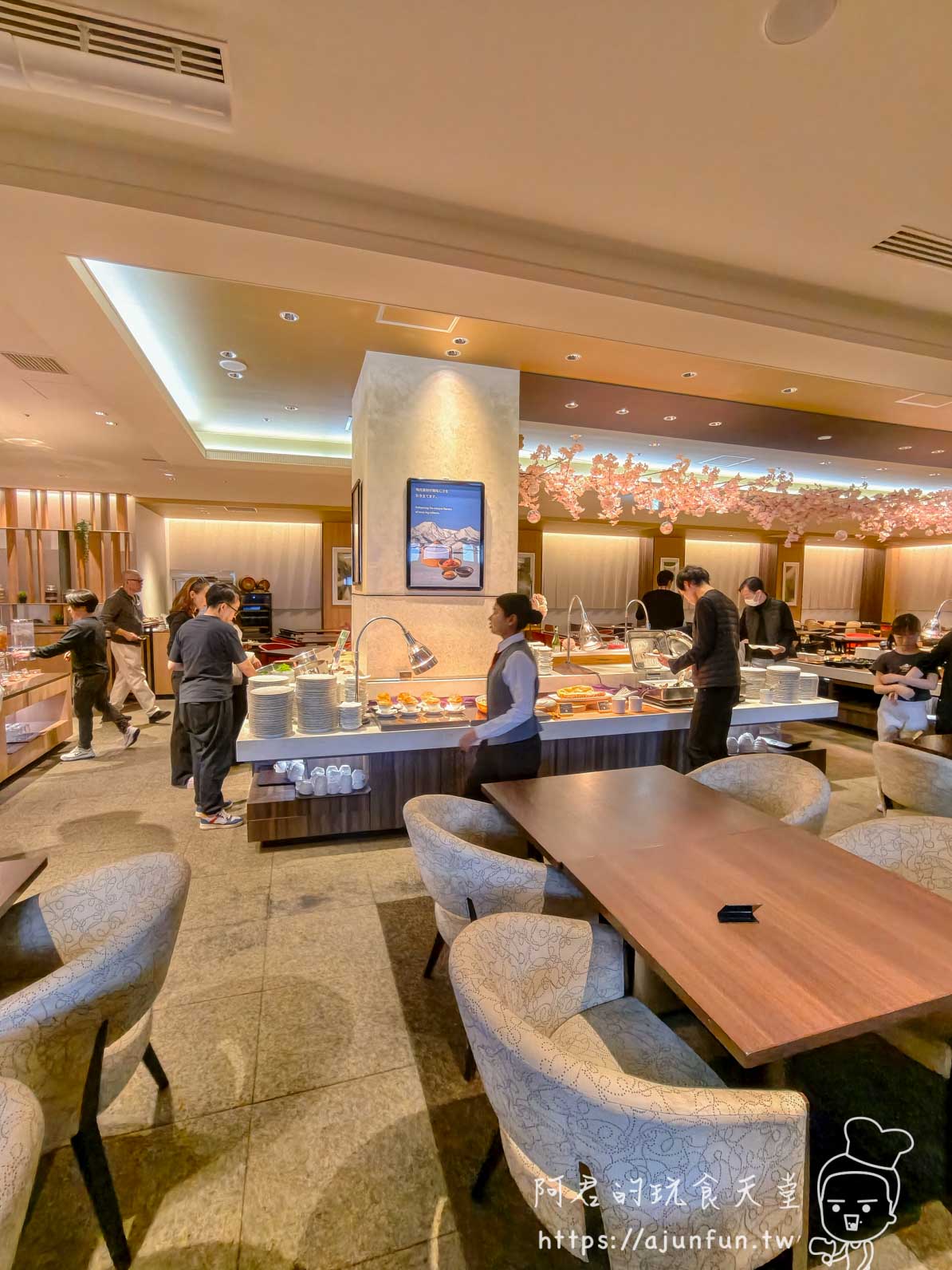 【樂天新井美食推薦】The Plate五星級自助餐開箱 ，現煎牛排，暴力超渡你的滑雪疲勞