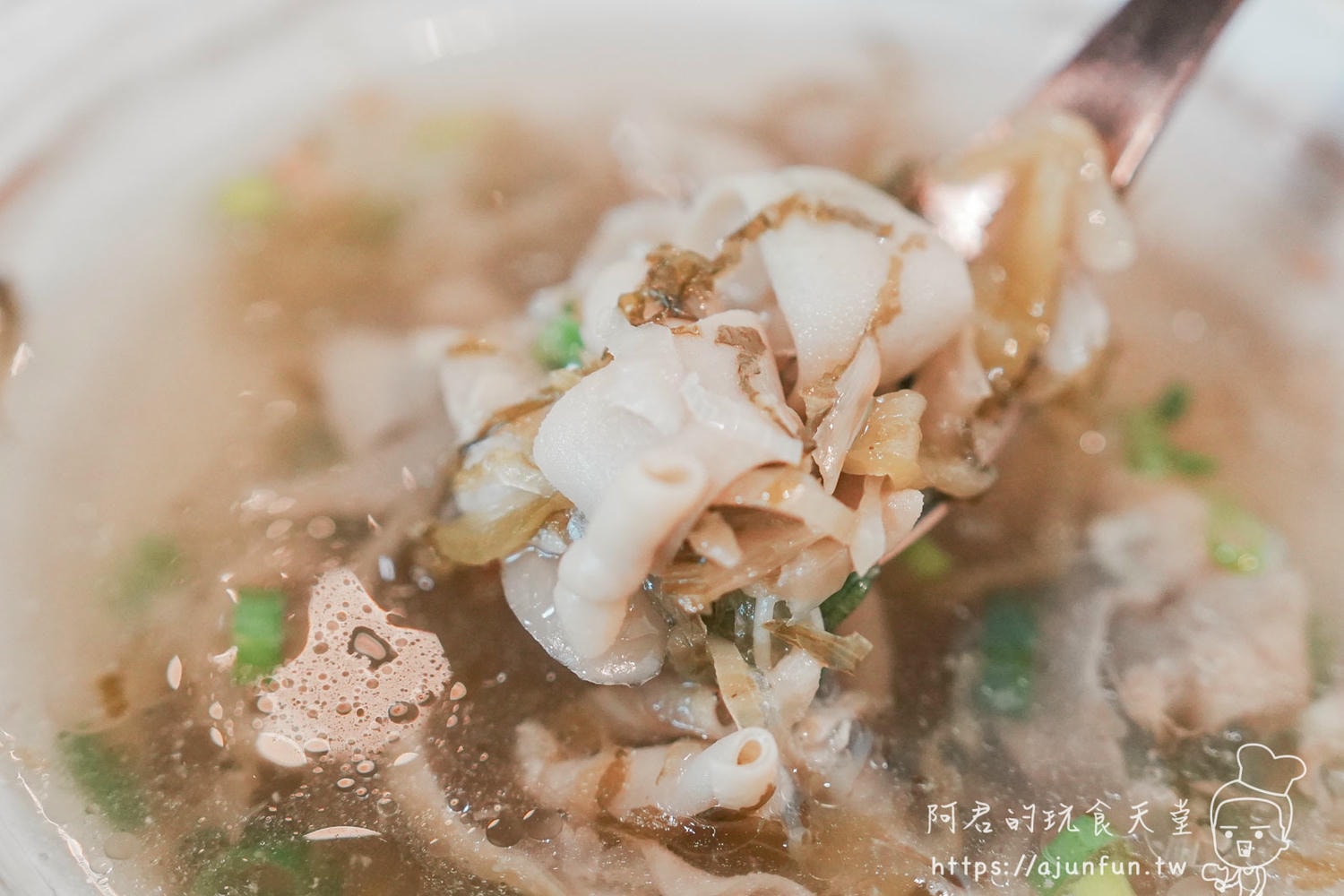 員林車站平價鵝肉店推薦|偶鵝嚐嚐員林店,9 道菜、兩人 500 元吃爆 - 第34張圖 員林車站平價鵝肉店推薦|偶鵝嚐嚐員林店,9 道菜、兩人 500 元吃爆