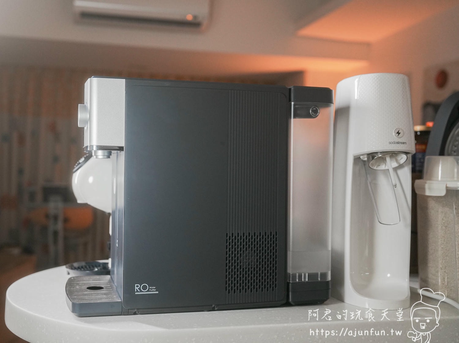 OASIS 冰河機開箱｜IF-301A 免安裝 RO 飲水機，14段溫控＋壓縮機真冰水