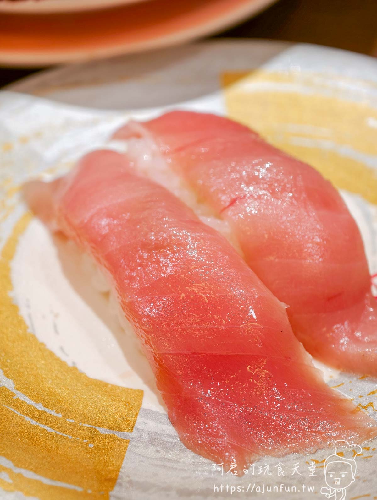 成田機場美食｜元祖壽司 T2 手握迴轉壽司，¥159 起兩人不到 5,000 円吃到撐