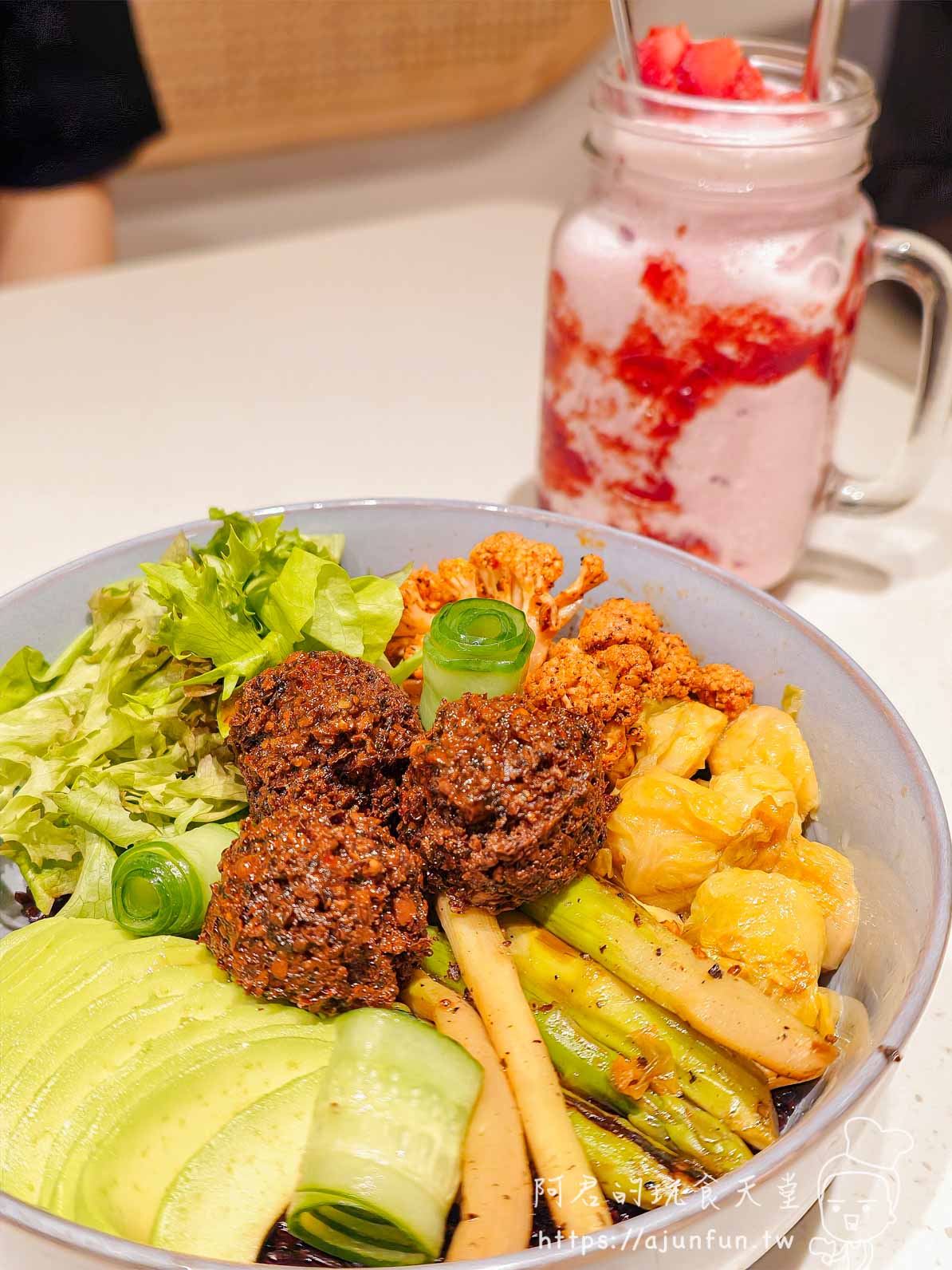 MiaCucina 台中新光店｜10 樓蔬食餐廳，肉食黨也甘願花 NT$600 的義式工法