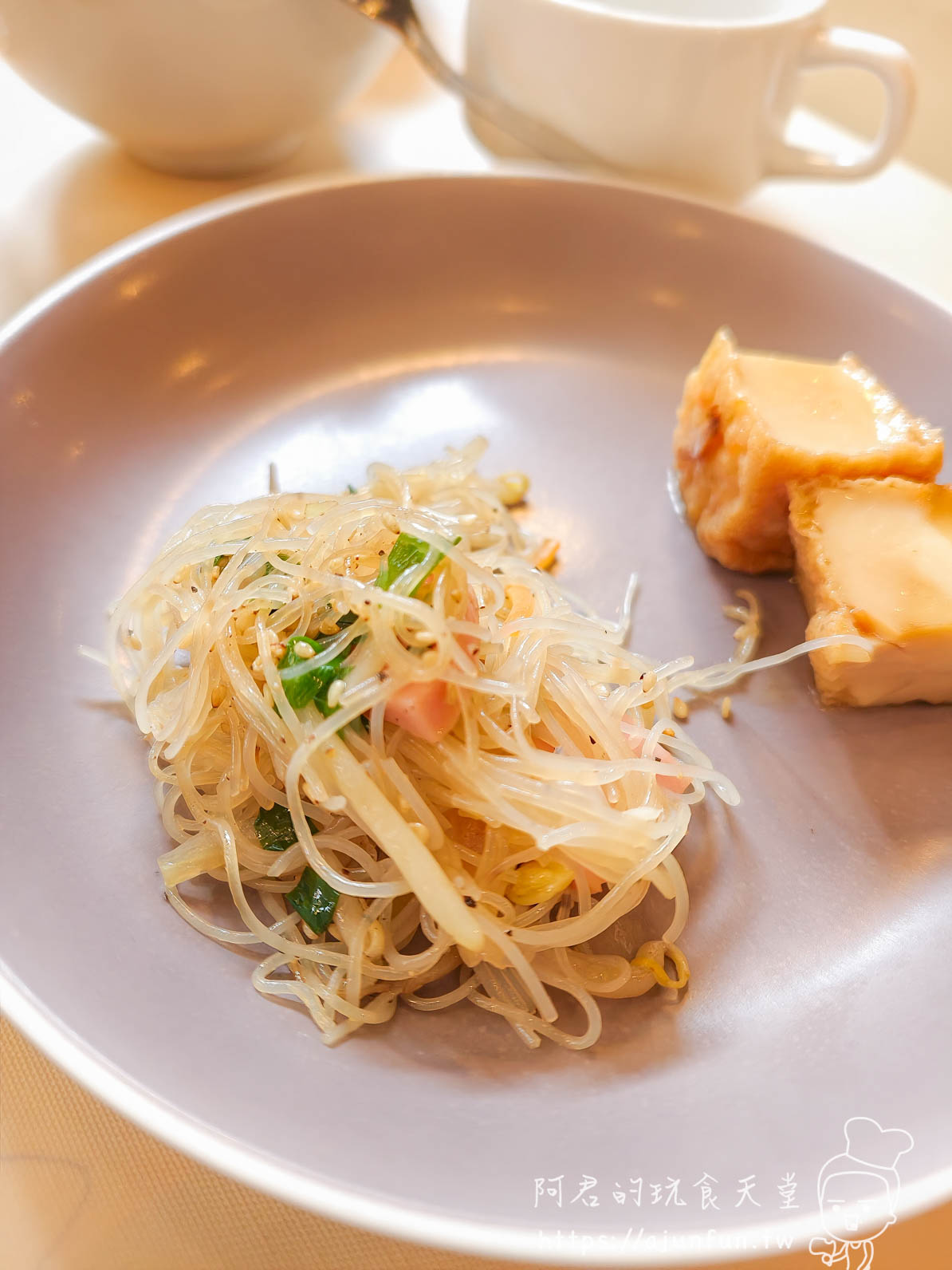成田 Richmond Hotel Stella 早餐和食小盤，冬粉沙拉與玉子燒