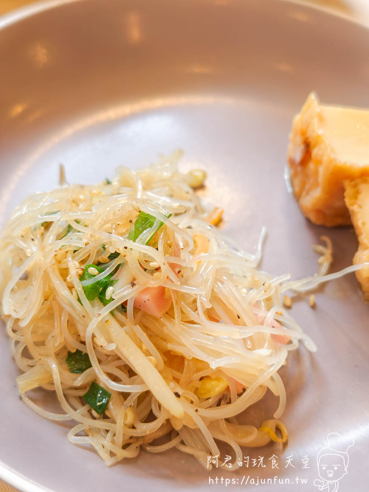 成田 Richmond Hotel Stella 早餐和食小菜，玉子燒與冬粉沙拉