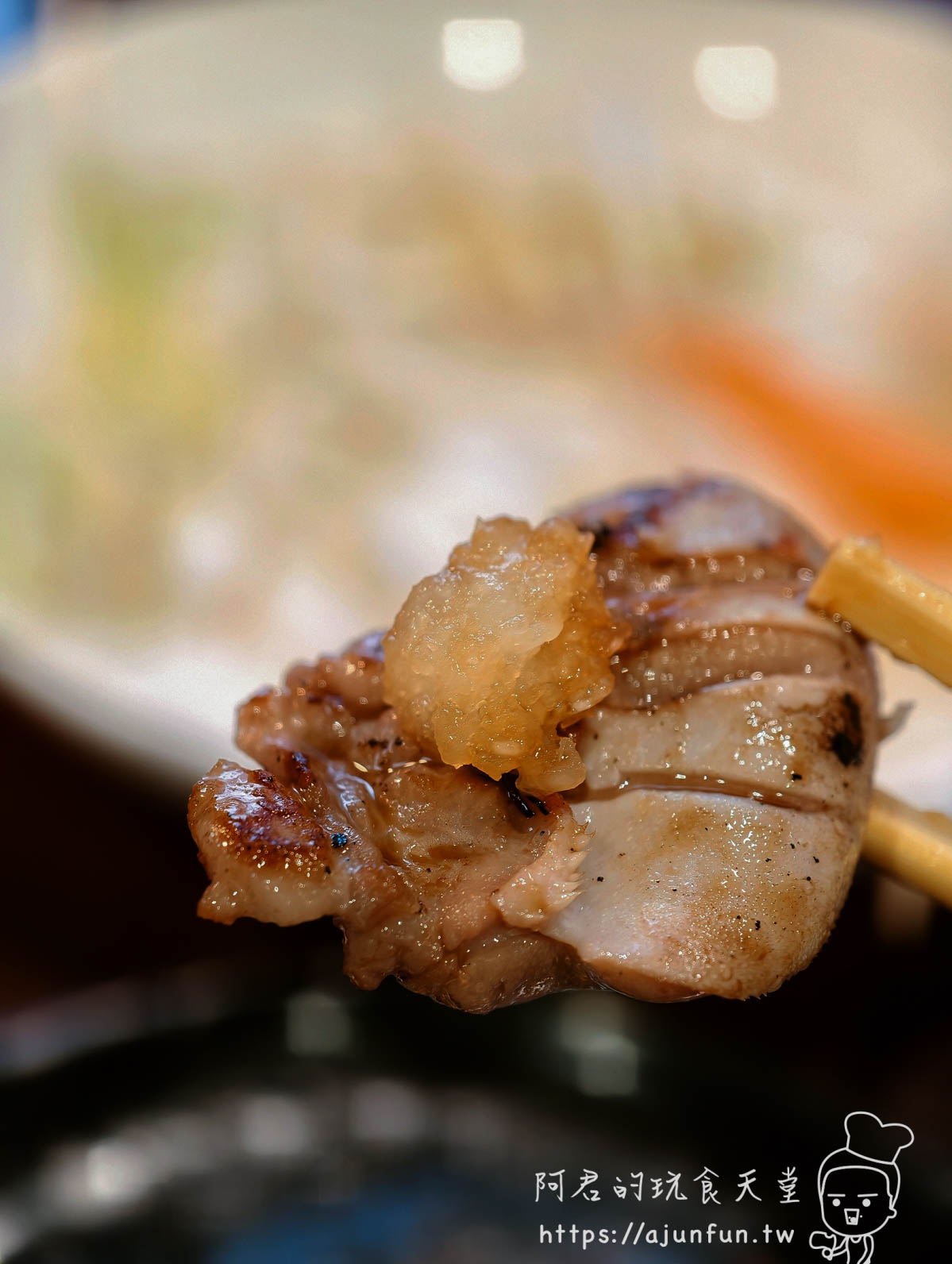 元祖箱館ジンギスカン 壷漬けジンギスカン 橘紅味噌醃羊肉單片上烤盤白芝麻青辣椒 - 阿君的玩食天堂