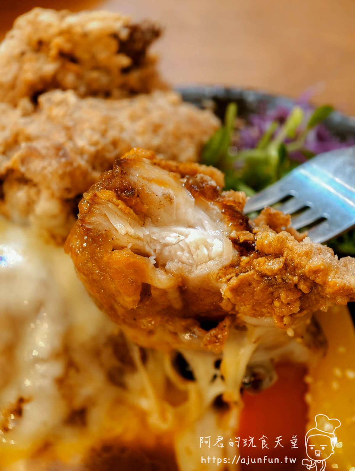 KING BEAR 湯咖哩 酥炸雞起司大量拉絲視覺衝擊 - 阿君的玩食天堂
