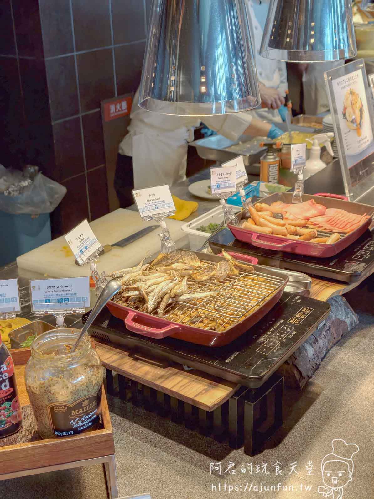 函館 海と灯 自助早餐台烤小魚乾與粗粒芥末醬 - 阿君的玩食天堂