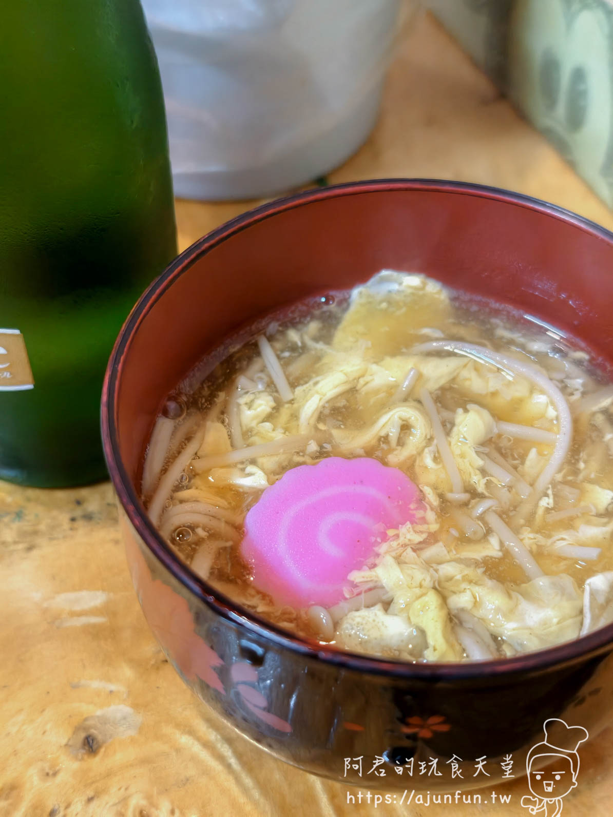 百万石お通し開胃清湯（豆芽肉絲鳴門魚板）