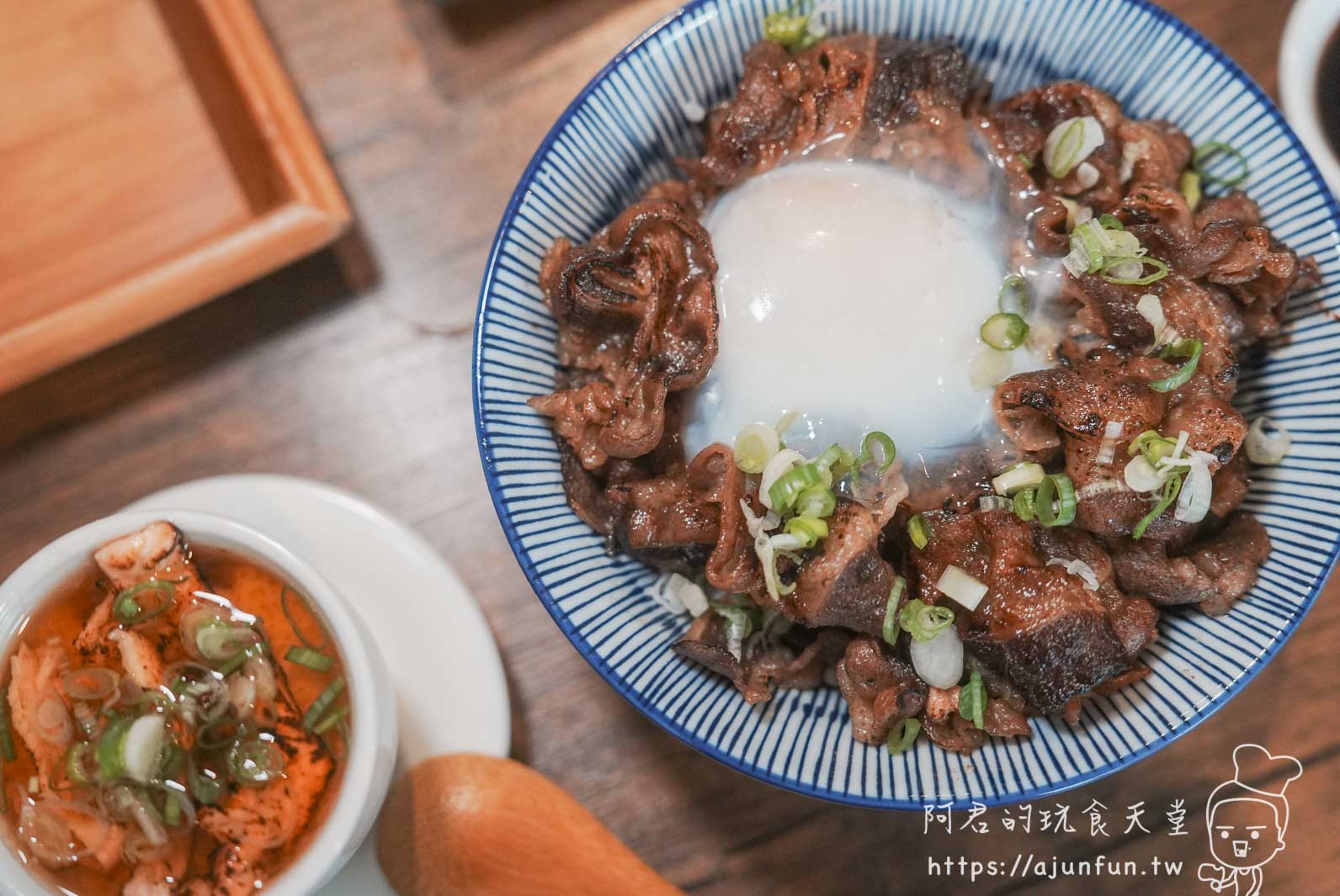 台中安曇野食卓 炙燒牛肉丼附溏心蛋與漬物 - 阿君的玩食天堂