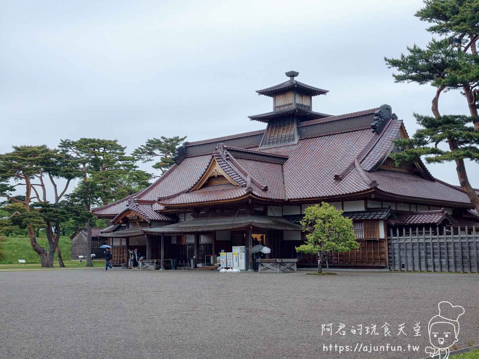 箱館奉行所 木造建築與望樓外觀 - 阿君的玩食天堂