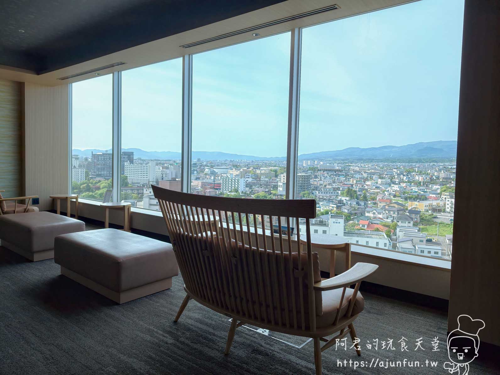 【2026函館住宿】湯之川溫泉海と灯｜鮭魚卵吃到飽、夜景貸切風呂，飛機噪音會踩雷嗎？
